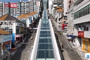 Чунцин покоряет высоты: открыт самый длинный в мире эскалатор