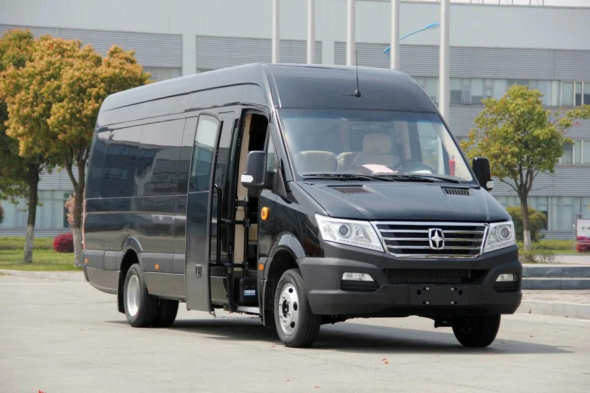 На выставке в Москве представили первый фургон ASIASTAR Eurise Cargo