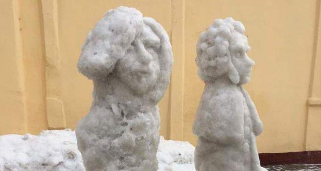 Калужский скульптор создал снежные фигуры русских классиков