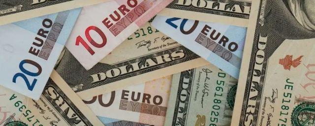 Финансист Кучин посоветовал россиянам покупать иностранную валюту регулярно