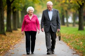 Ученые выяснили, почему скорость ходьбы важнее давления и холестерина