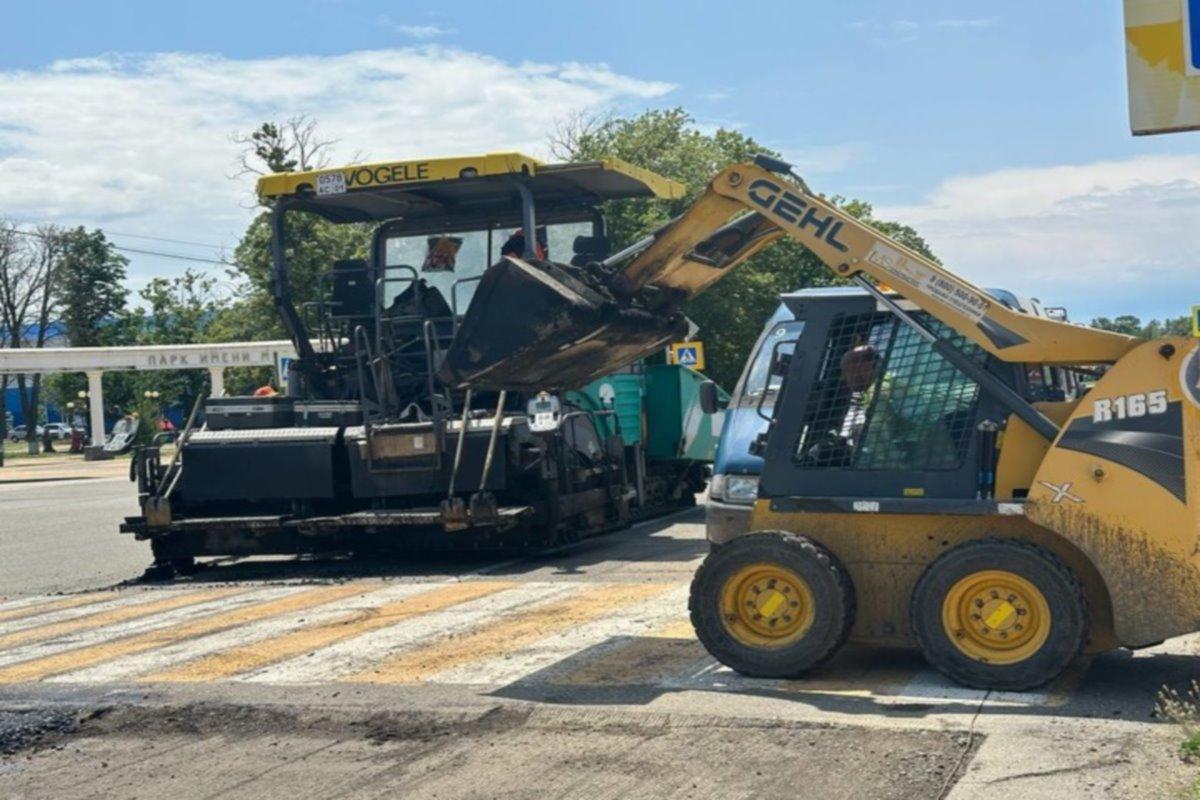 Адыгеяавтодор приступил к ремонту главной дороги на территории Шовгеновского района