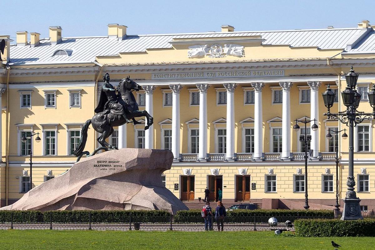 КС разберется с формальными отказами в регистрации кандидатов