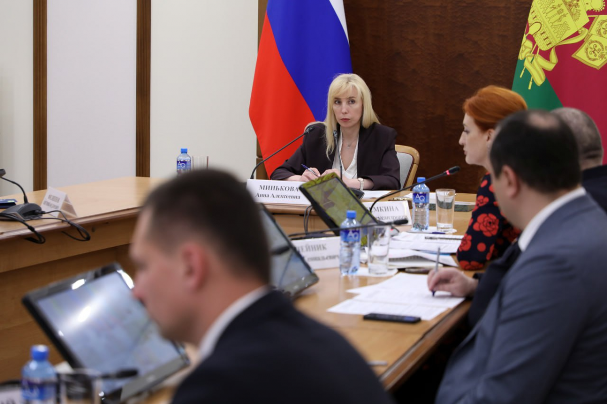 На Кубани обяжут персонал делать прививки перед наплывом туристов