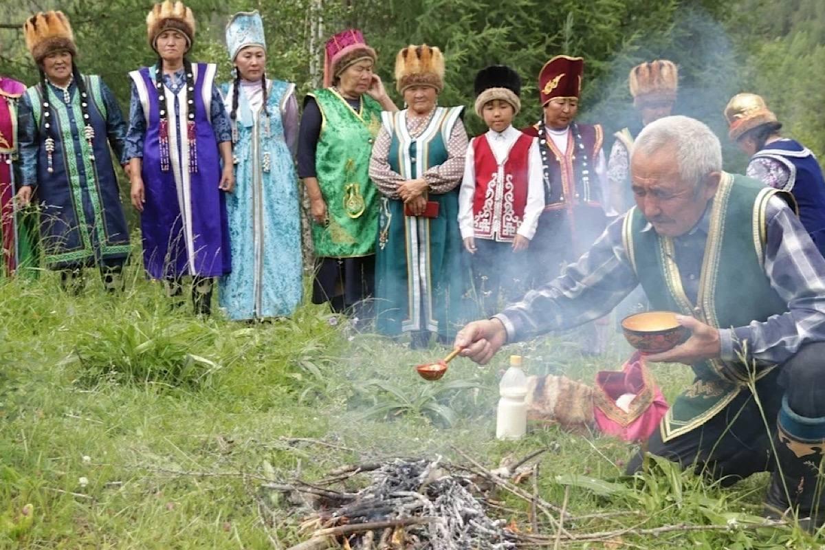 В Туве стартует масштабная экспедиция по выявлению объектов нематериального этнокультурного достояния