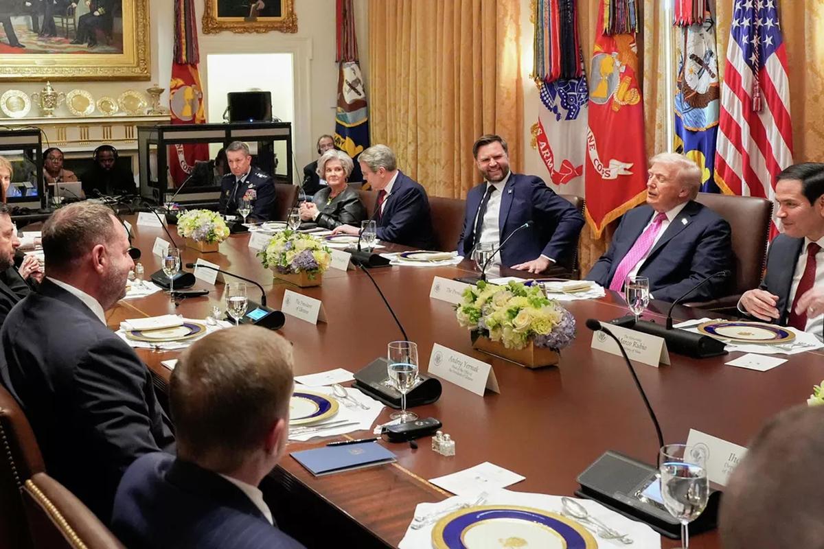 Трамп отказал Зеленскому в ракетах Tomahawk и пожаловался на Нобелевскую премию