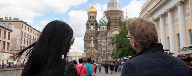 С 1 августа в Петербурге с туристов начнут взимать курортный сбор