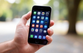 Мошенники рассылают в мессенджерах новогодние открытки с «сюрпризом»