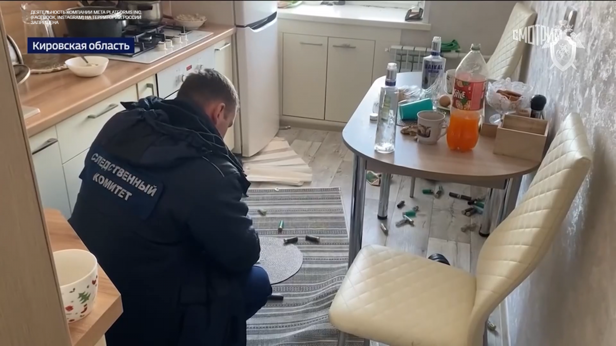 В Кировской области мужчину, устроившего стрельбу из ружей из окна квартиры, задержали