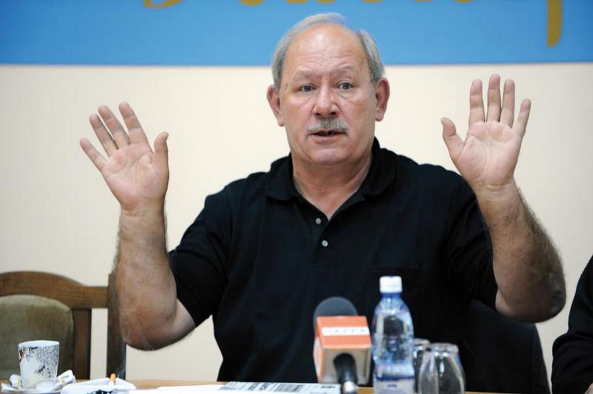 Всё чудесатее и чудесатее. Внучкой экс-мэра Самары Тархова руководили из тюрьмы?