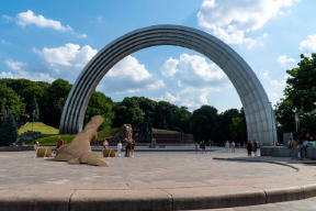 Арку «Дружбы» в Киеве оставят, но в новой концепции