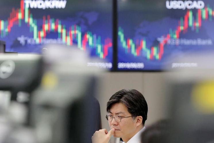 На Токийской бирже обвалился индекс Nikkei