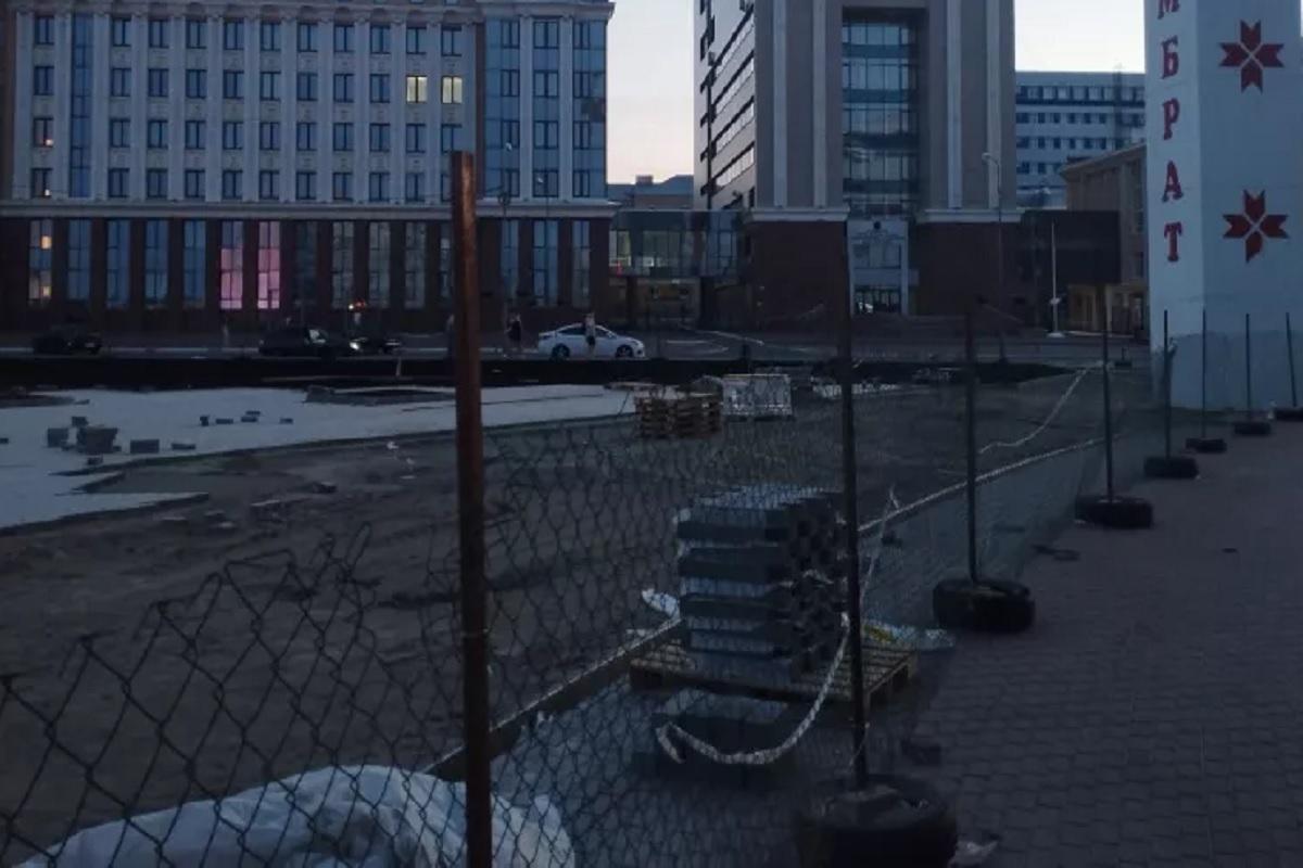 В Саранске приступили к ремонту тротуара по улице Советской