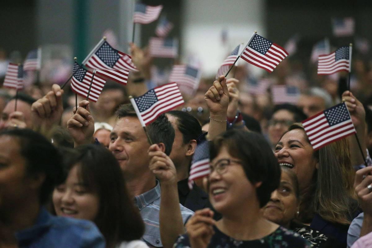 Жители США выступили против поставок оружия ВСУ