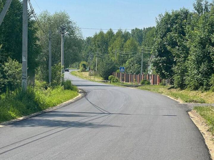 В деревне Алачково г.о. Чехов дорогу покрыли «евроасфальтом»