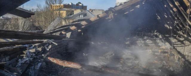 В результате обстрела ВСУ в Петровском районе Донецка погибли два человека