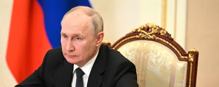 Владимир Путин подписал закон об увеличении штрафов для авиакомпаний за задержку рейсов