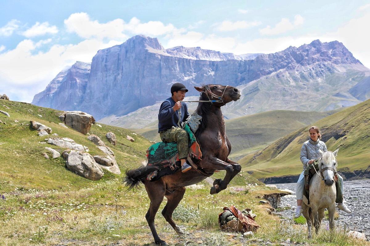 В правительстве Дагестана сообщили о непрекращающемся росте интереса туристов к региону