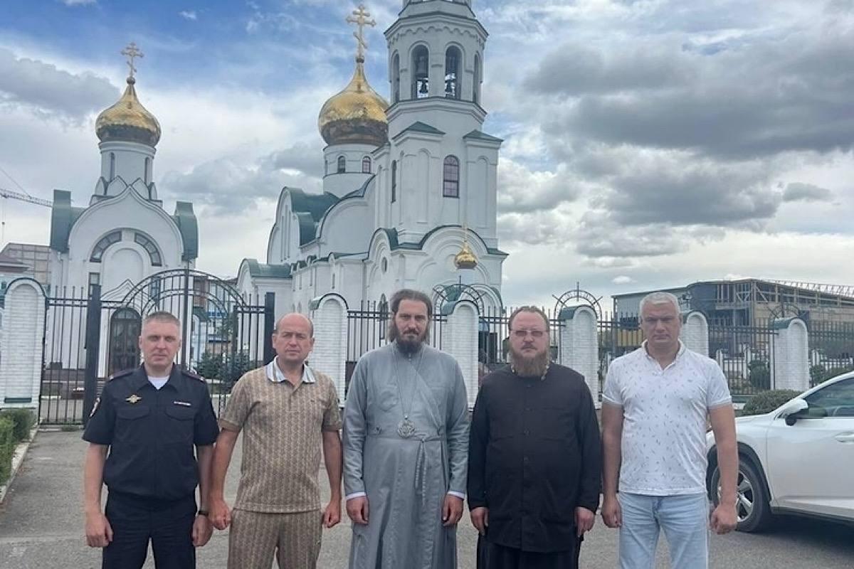 Глава МВД Тувы Завьялов провел встречу с представителями Кызыльской епархии