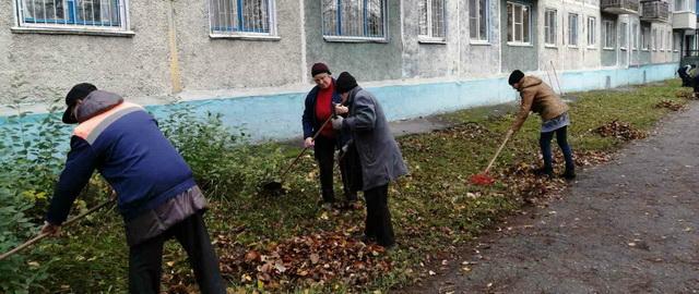 В Чебоксарах продолжаются субботники в рамках санитарно-экологического месячника