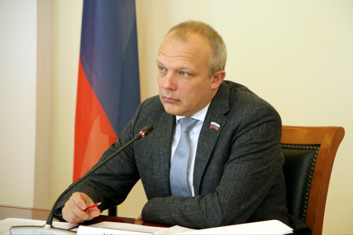 И.о. председателя Заксобрания Вологодчины Роман Заварин о выставке «Хроники террора неонацистского украинского режима»: Это историческая правда, которую нельзя забыть