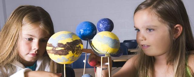 В пяти школах Омска появятся «аэрокосмические классы»