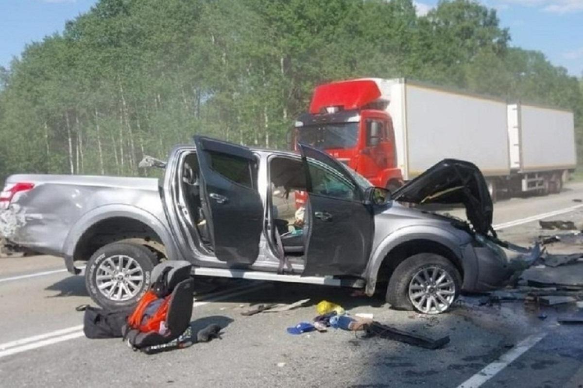 В серьезной аварии под Новосибирском пострадал 6-летний ребенок