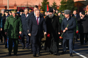 Мурат Кумпилов принял участие в мероприятиях, посвященных 83-й годовщине освобождения Адыгеи от немецко-фашистских захватчиков