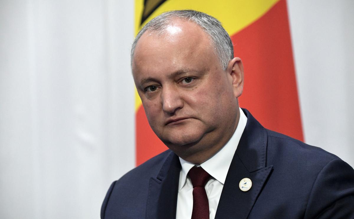 Молдавская оппозиция начала объединяться в борьбе с Санду