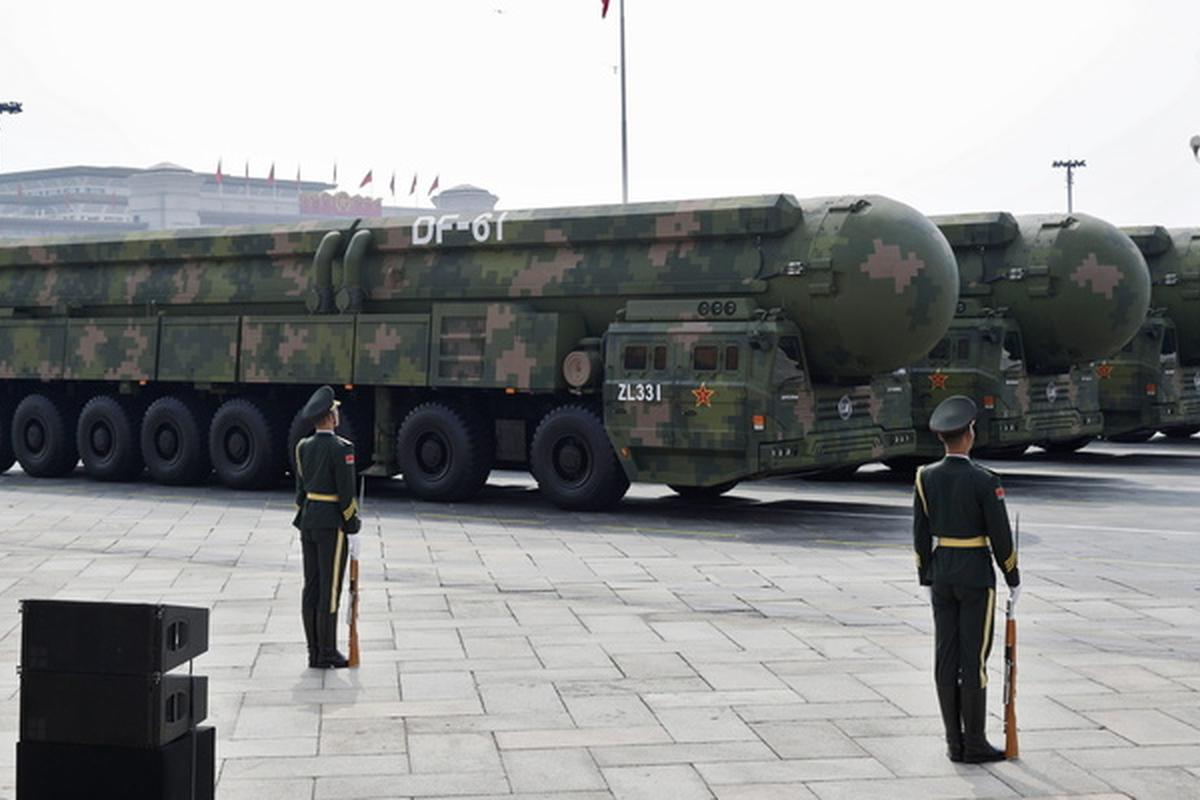 КНР впервые продемонстрировала свою ядерную триаду