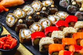 Диетолог Джутова рассказала о пользе суши и роллов