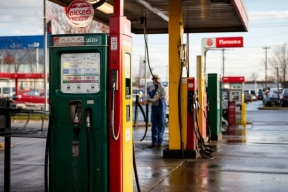 Жителей Херсонщины напугали безумные цены на бензин