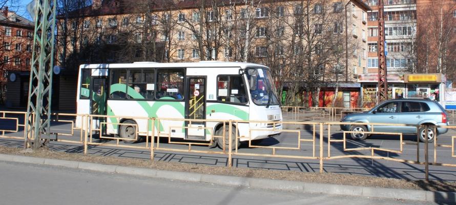 В Карелии задержали водителей, возивших граждан, несмотря на карантин