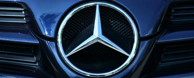 Mercedes извинился перед Китаем за цитирование Далай-ламы в рекламе