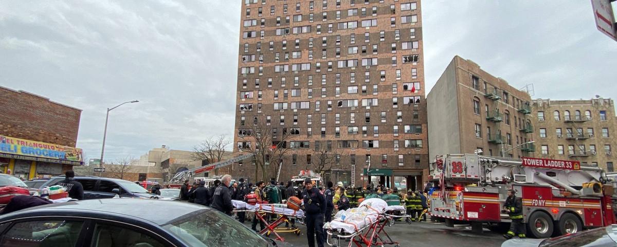Пожар в жилом доме в Нью-Йорке унес жизни 19 человек