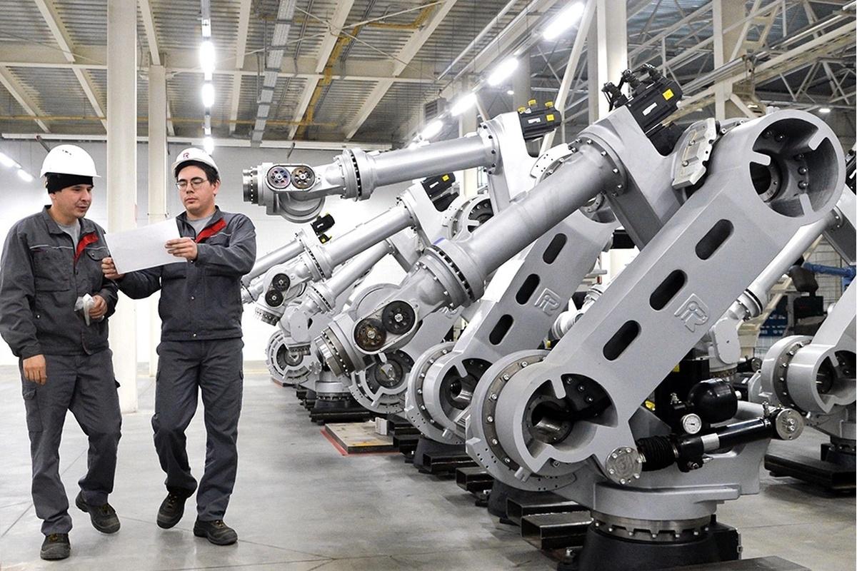 Российский автомобильный завод активно внедряет роботов