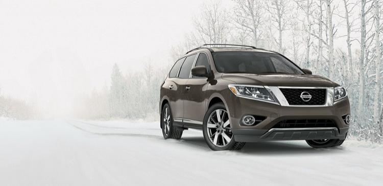 Nissan озвучил цены на внедорожник Pathfinder 2016 модельного года