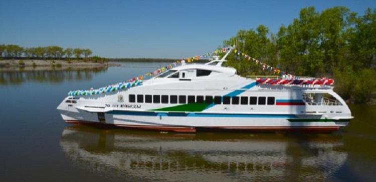 В Хабаровске спустили на воду пассажирское судно «70 лет Победы»