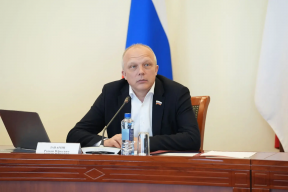 Спикер Заксобрания Роман Заварин: В Вологодской области введут стимулирующие выплаты для студентов-целевиков в сфере соцобслуживания