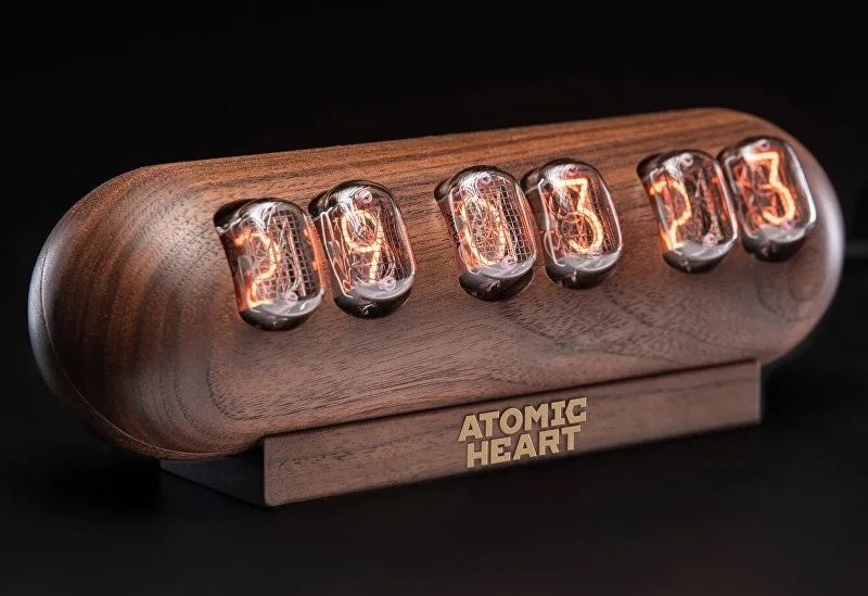 Студия Mundfish выпустила ламповые часы «Капсула» в стилистике Atomic Heart