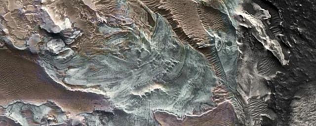 В восточной части Марса у экватора выявили остатки реликтового ледника