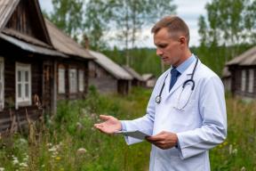 В села Тувы в 2025 году выехали 34 медицинских работника