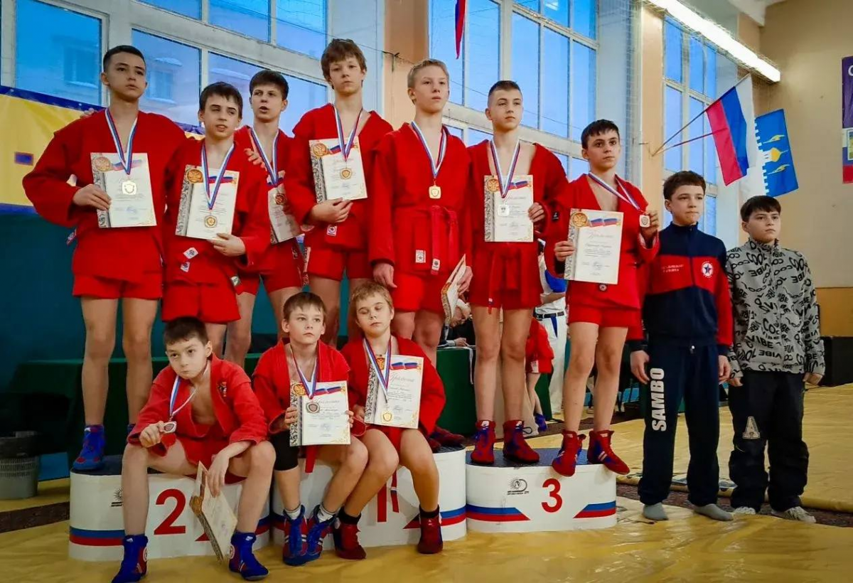 Самбисты из Городского округа Пушкинский завоевали россыпь наград на турнире «Золотой круг» в Сергиевом Посаде