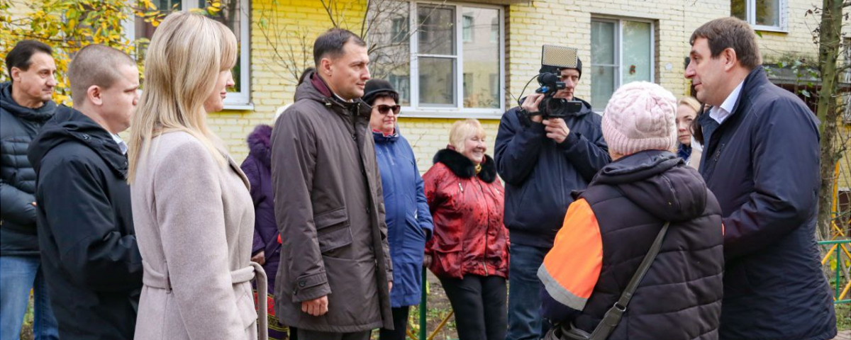 Николай Ханин проверил качество ремонта в одном из МКД Раменского