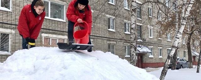 Мэр Новосибирска Локоть назвал ошибкой запрет на строительство снежных горок во дворах