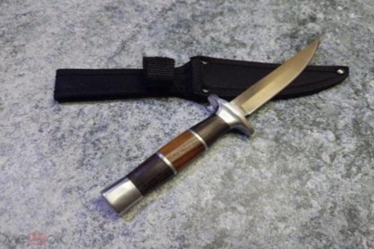 Попытка продать охотничий нож обернулась для костромской пенсионерки уголовным делом