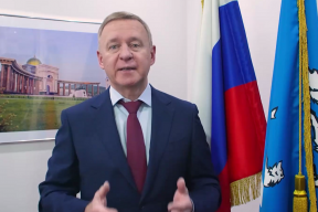 Мэр Южно-Сахалинска Сергей Надсадин поздравил горожан с Днем народного единства