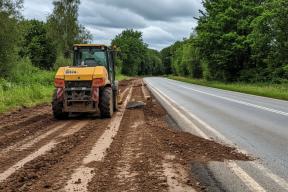 Дороги Подмосковья пошли под асфальт: в 2026 году отремонтируют 1,4 тыс. участков за 18 млрд рублей