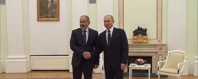 Владимир Путин и Никол Пашинян провели встречу в Кремле