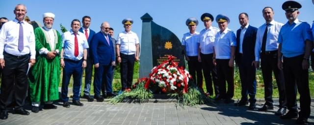 В Волгограде на Мамаевом кургане установлен памятник воинам-чеченцам